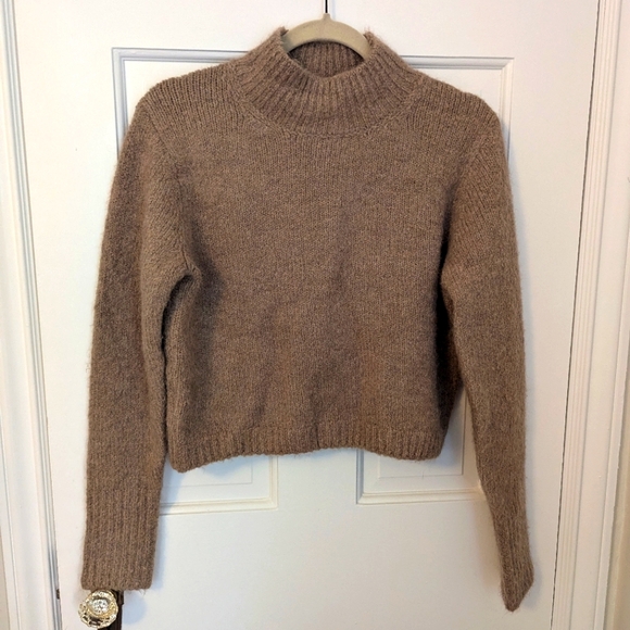 Sweater Bundle XS-S - Picture 1 of 10